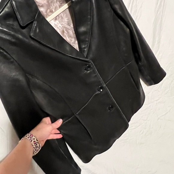 PL ( petite 12/14  L) Lambskin Couture J. Park Distressed  Black Leather jacket - Picture 10 of 12